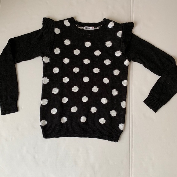 Epic Threads Other - Epic Threads sweater size medium